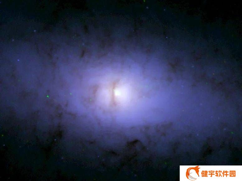 NGC 5084星系惊现“躺平”黑洞，天文学家揭秘其奇特旋转结构